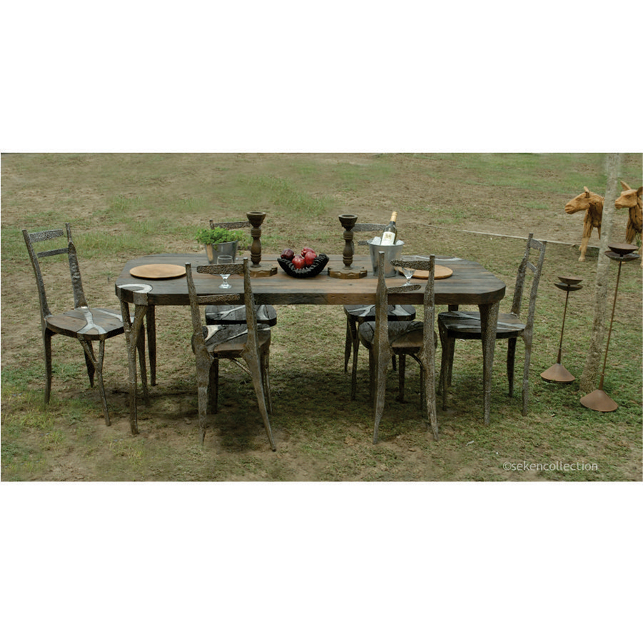 Nilu  Dining Table